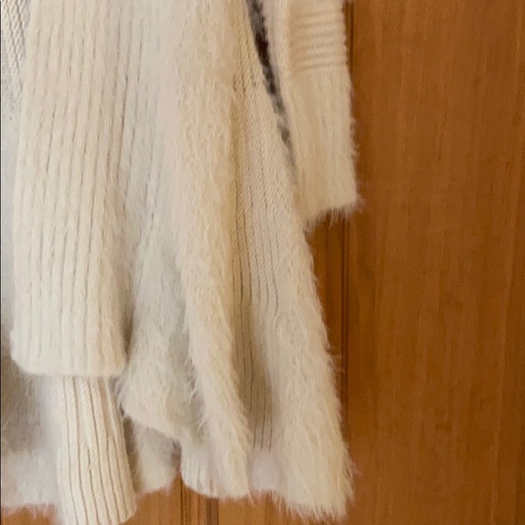 Molly Bracken above knee, long sleeve sweater - Picture 5 of 5